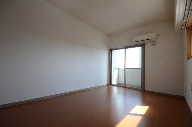 グラビスコート国泰寺の物件内観写真