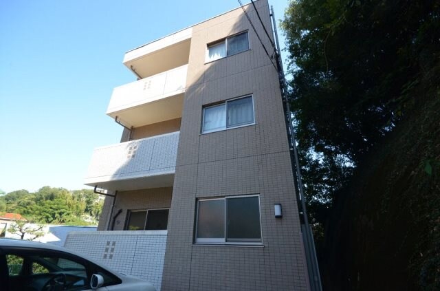 バロンズコートの物件外観写真