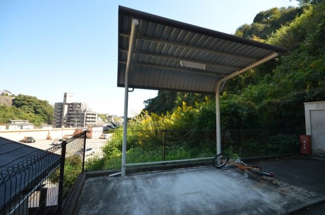 バロンズコートの物件外観写真