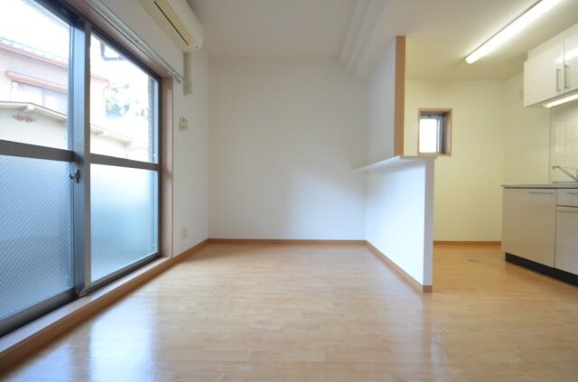 バロンズコートの物件内観写真