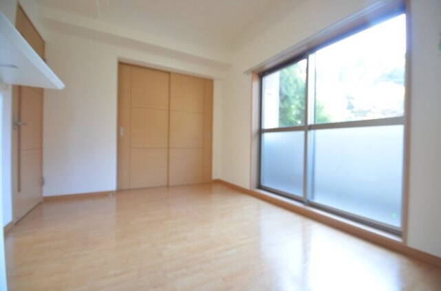 バロンズコートの物件内観写真