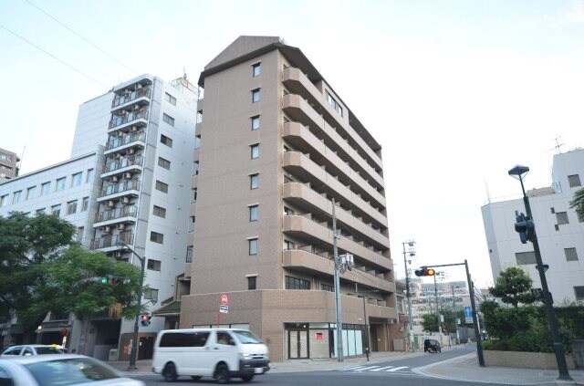 ラフィーネ幟町の物件外観写真