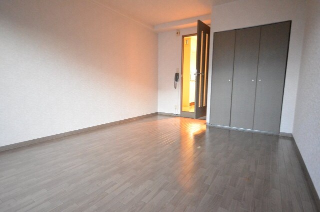 ラフィーネ幟町の物件内観写真