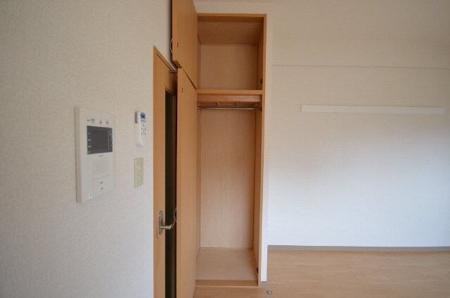 フローラ西原の物件内観写真