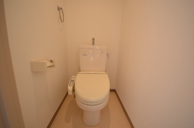 フローラ西原の物件内観写真