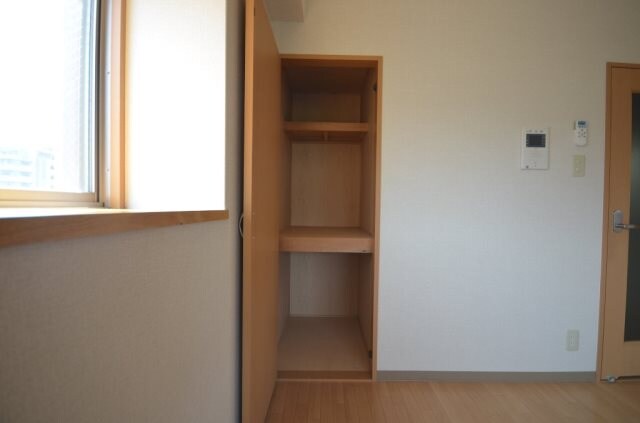 フローラ西原の物件内観写真