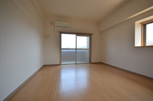 フローラ西原の物件内観写真