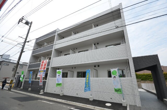 アガトンツインズαの物件外観写真