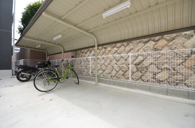 アガトンツインズαの物件外観写真