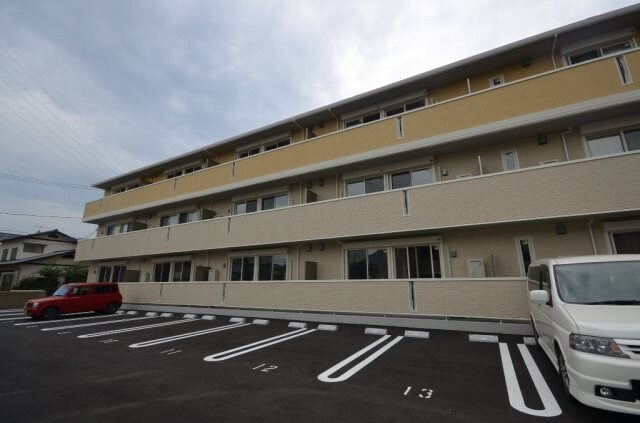 ファイブ　スリーの物件外観写真