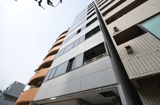 LUXES大手町の物件外観写真