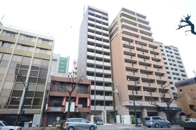 グラビスコート上幟町の物件外観写真