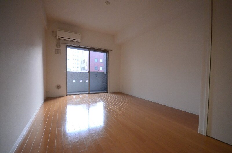 グラビスコート上幟町の物件内観写真