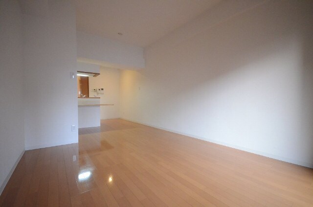 グラビスコート上幟町の物件内観写真