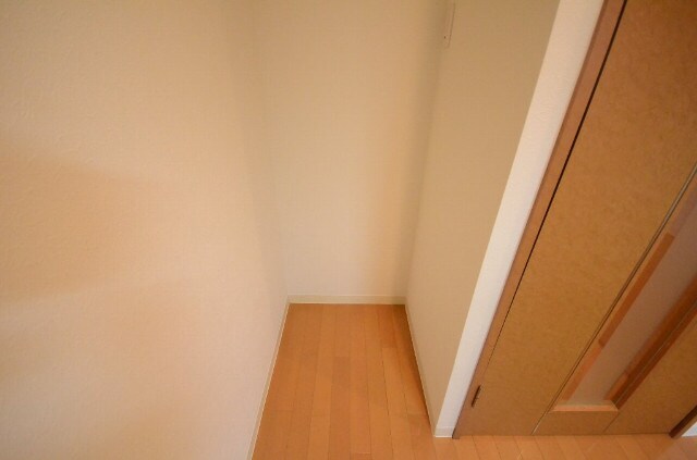 グラビスコート上幟町の物件内観写真