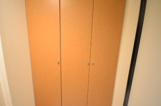 グラビスコート上幟町の物件内観写真