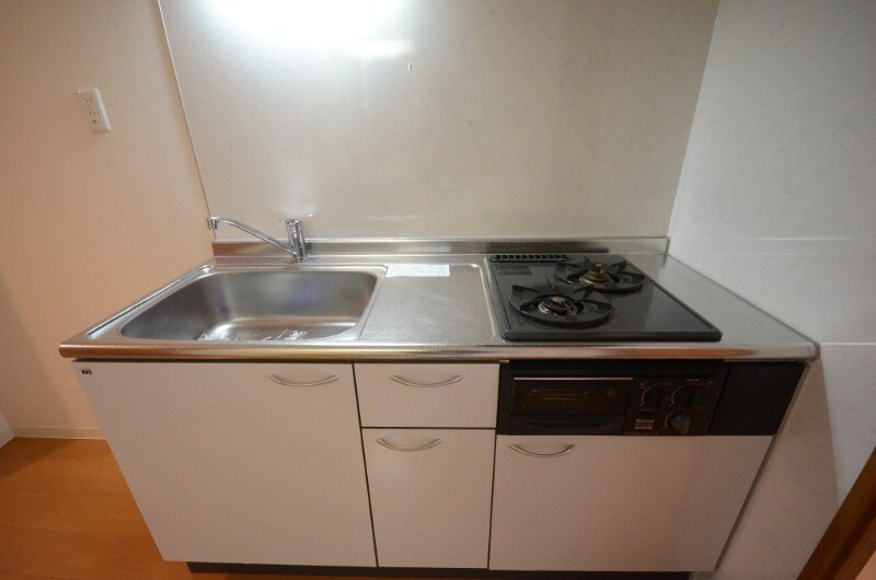 グラビスコート白島の物件内観写真