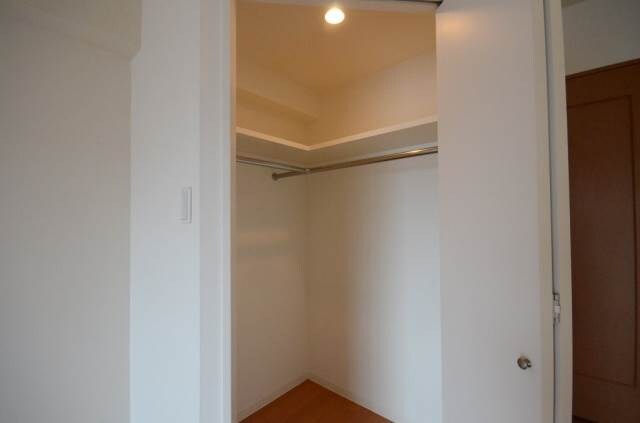 グラビスコート白島の物件内観写真