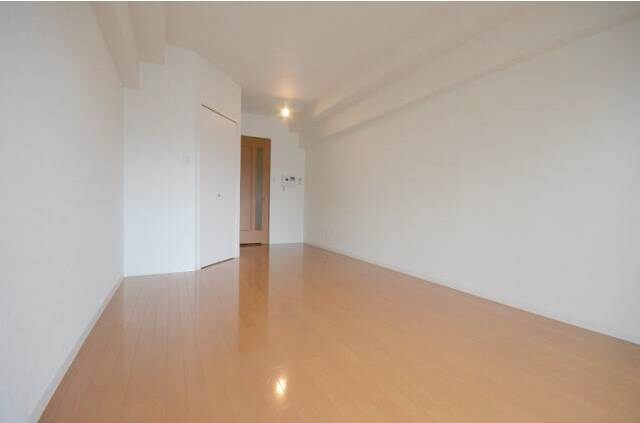 グラビスコート白島の物件内観写真