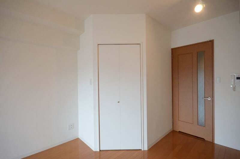 グラビスコート白島の物件内観写真