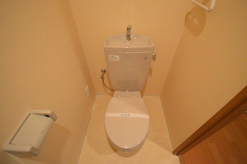 グラビスコート白島の物件内観写真