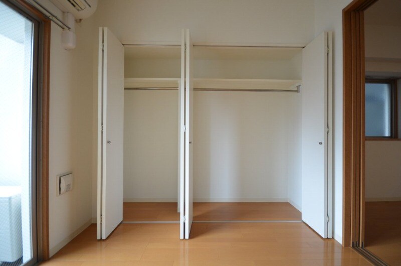 グラビスコート白島の物件内観写真