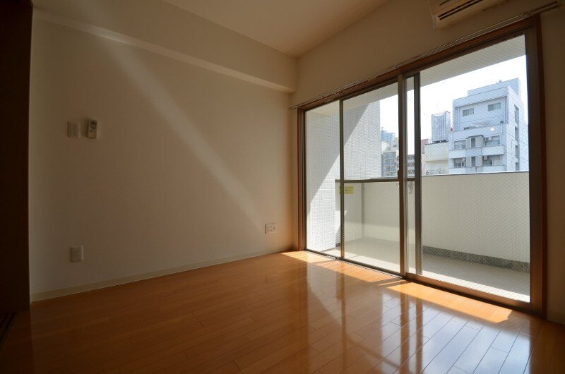 グラビスコート白島の物件内観写真