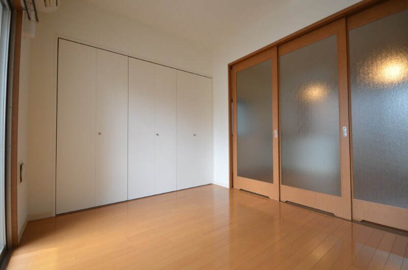 グラビスコート白島の物件内観写真