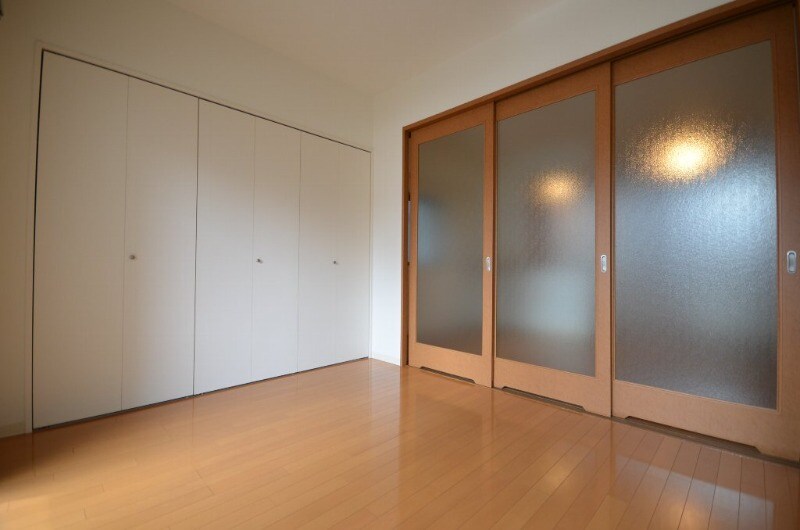 グラビスコート白島の物件内観写真