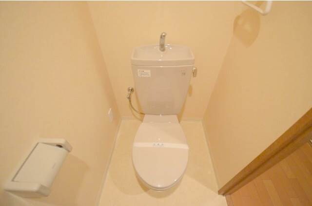 グラビスコート白島の物件内観写真