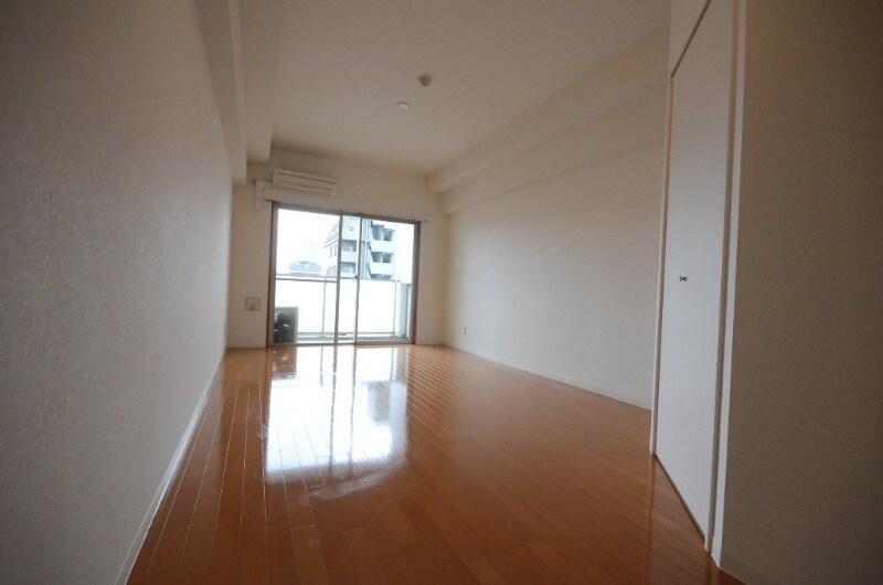 グラビスコート白島の物件内観写真