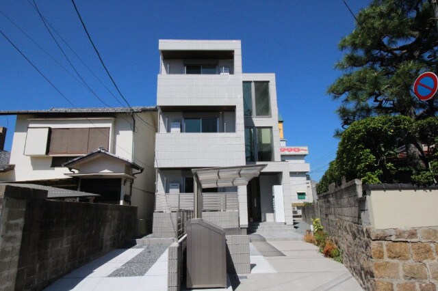 グラン羽衣の物件外観写真