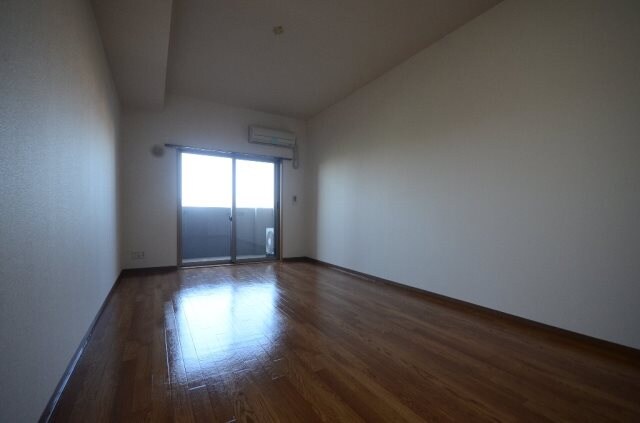 ロアール松川町の物件内観写真