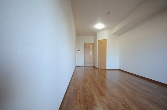 ロアール松川町の物件内観写真