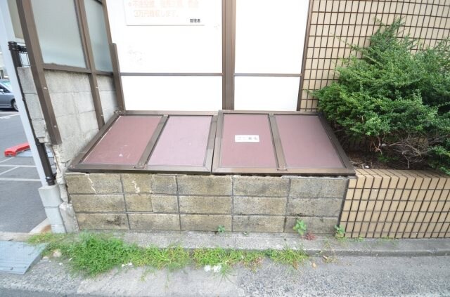 エステート１６東雲の物件外観写真