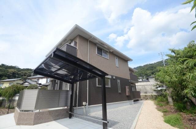 アザレアの物件外観写真