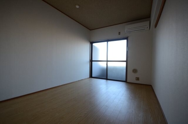 ロイヤルOSの物件内観写真