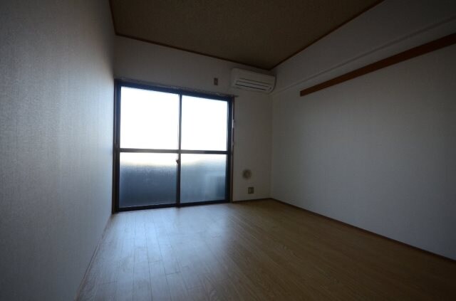 ロイヤルOSの物件内観写真