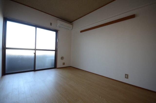 ロイヤルOSの物件内観写真