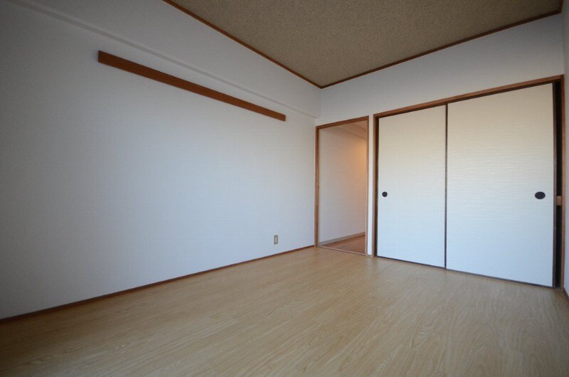 ロイヤルOSの物件内観写真