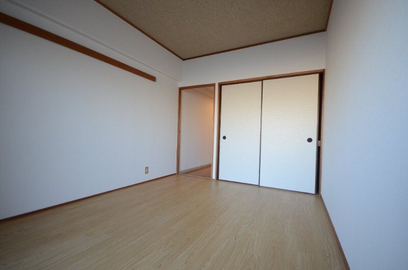 ロイヤルOSの物件内観写真