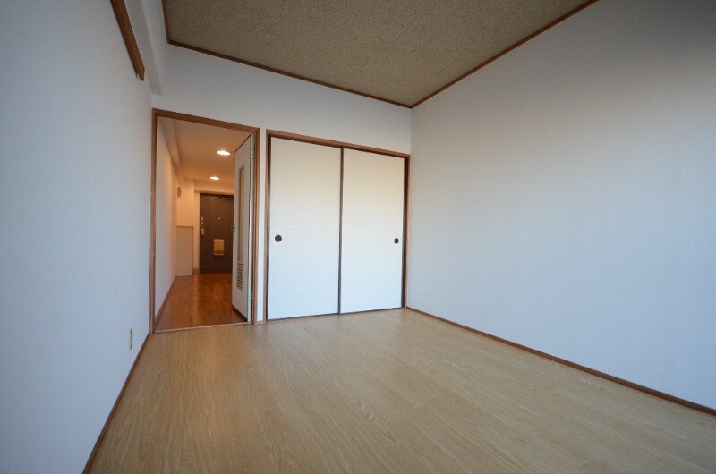 ロイヤルOSの物件内観写真