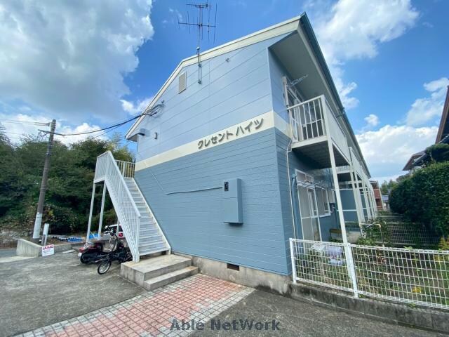 クレセントハイツの物件外観写真