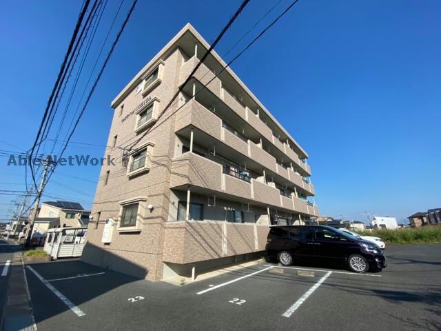 セレブウイング内田の物件外観写真