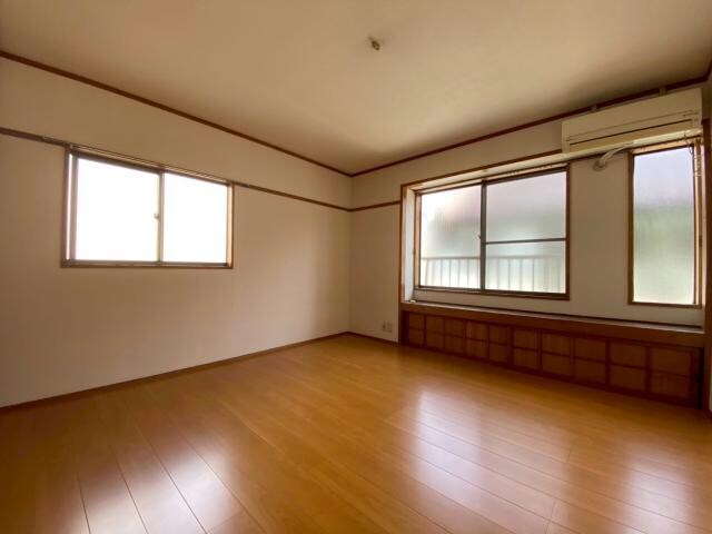 ケインズ黒髪の物件内観写真