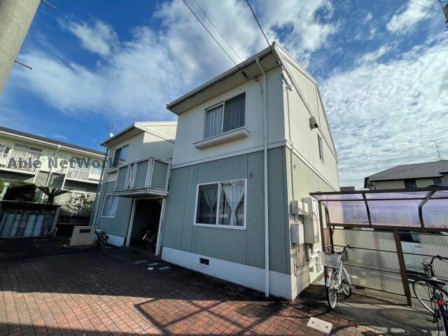 フローラルパレスの物件外観写真