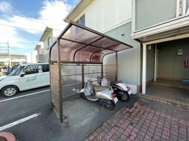 フローラルパレスの物件外観写真