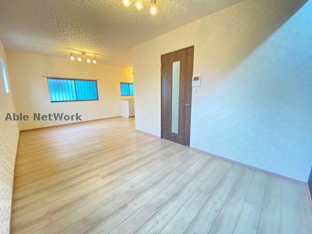 大津町吹田戸建の物件内観写真