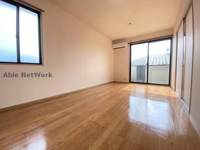 ラ・ヴェルムＡ・Ｂの物件内観写真