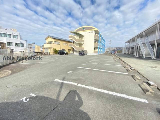 エ・クロール堀川の物件外観写真